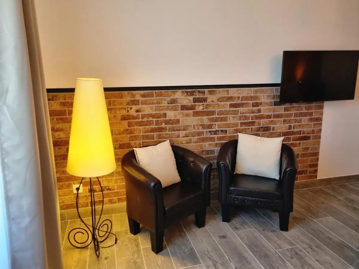 Les Lofts Bed & Breakfast L'Isle-sur-la-Sorgue 0*,  France